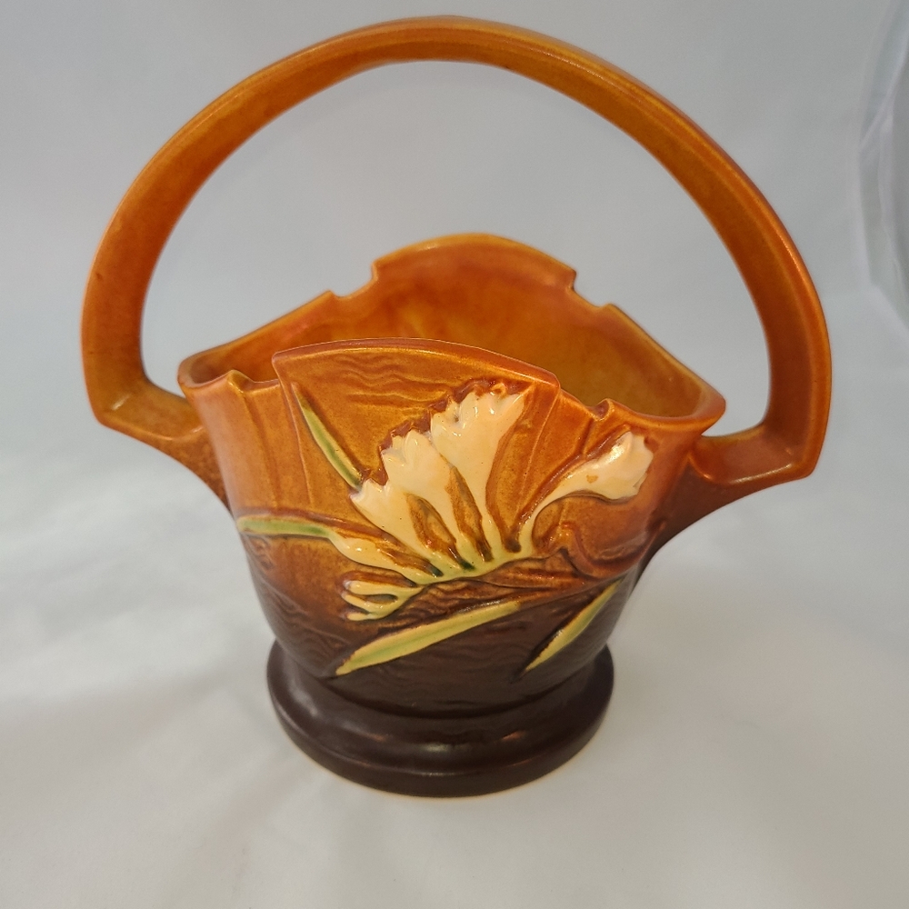 Roseville Freesia Basket